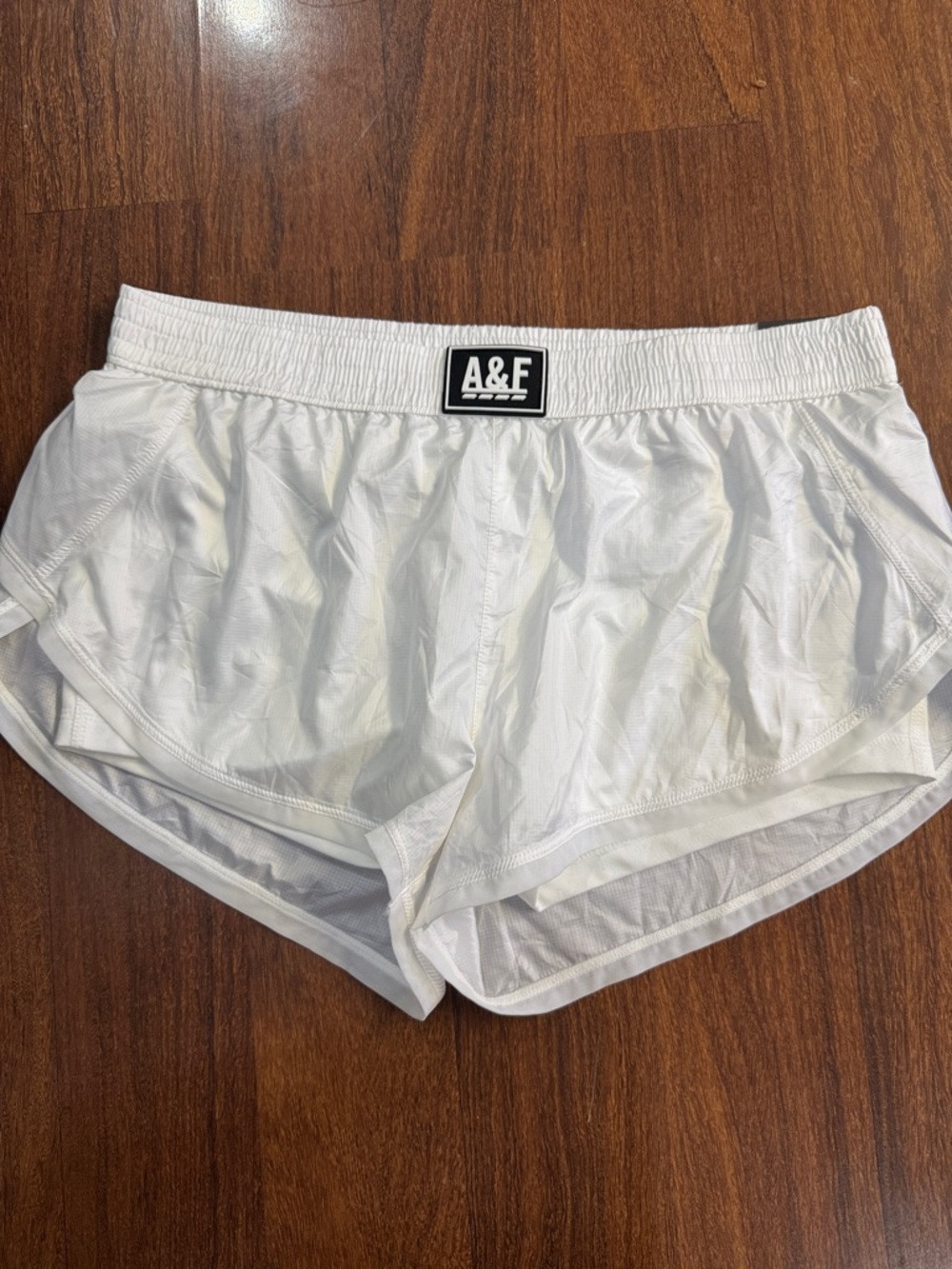 Abercrombie & Fitch Women's White Satin Runner Shorts Size S New